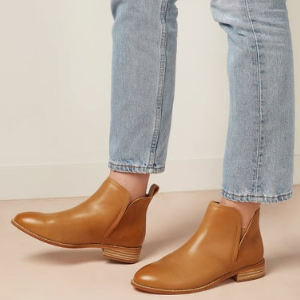 Walnut Melbourne - Douglas Boot